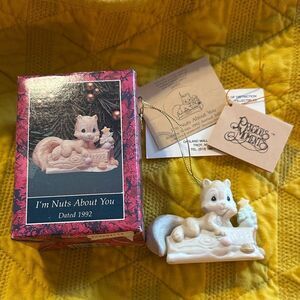 PRECIOUS MOMENTS 1992 "I'm Nuts About You" Ornament 520411